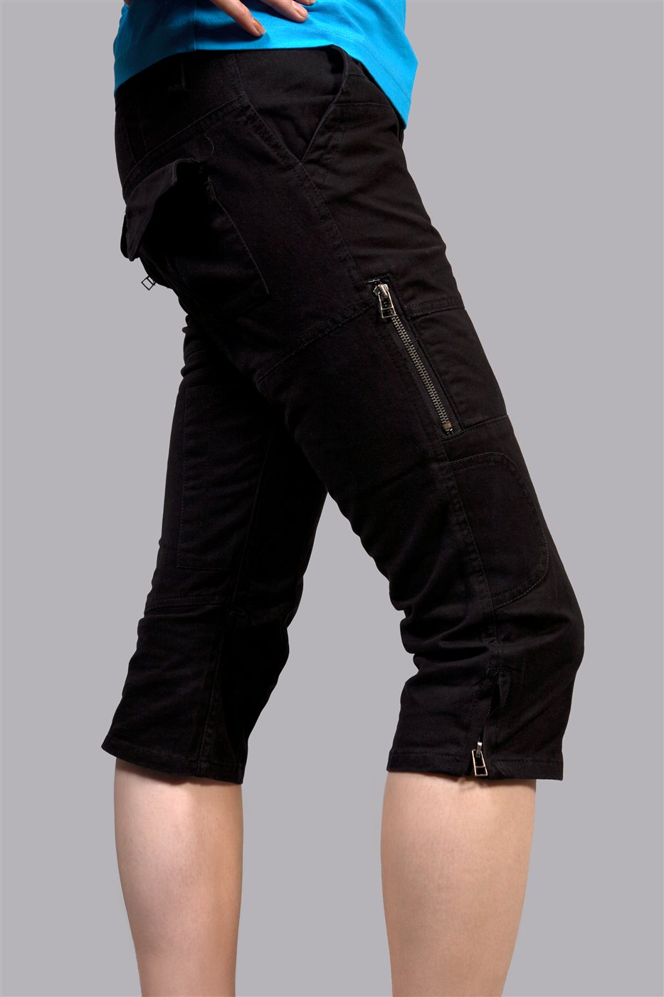 Black Cropped Cargo Pants