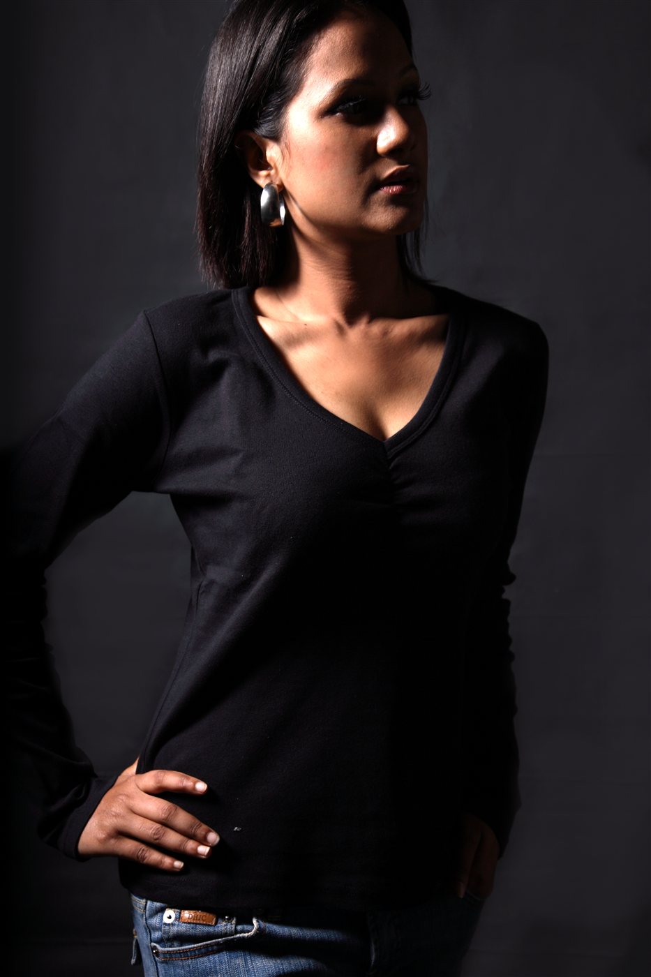 Black V-Neck Long Sleeve Top